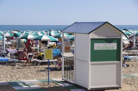 Private beach nearby, free beach cabanas, sun loungers, beach umbrellas