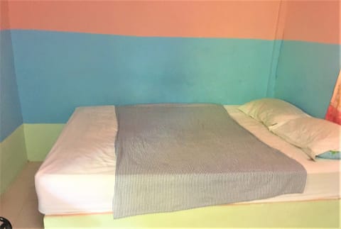 Standard Room with Air Conditioning | Free WiFi, bed sheets