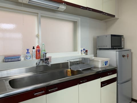 3 Bedroom & 1 Tatami Room House | Private kitchenette | Full-size fridge, microwave, stovetop, electric kettle