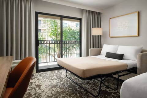 Deluxe Room, 1 King Bed, Balcony | Premium bedding, down comforters, in-room safe, desk