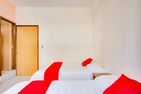 Standard Room, 2 Double Beds | Free WiFi, bed sheets