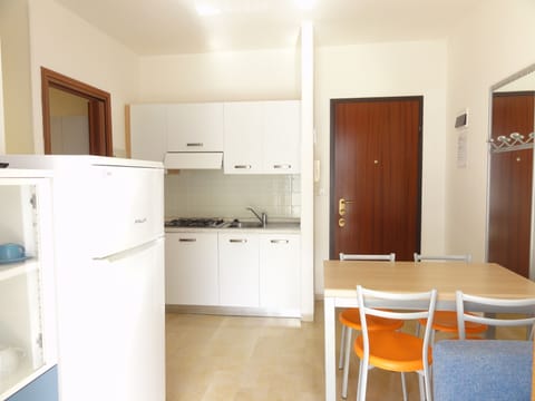 Apartment, 1 Bedroom (A50636) | Private kitchenette | Full-size fridge, stovetop, cookware/dishes/utensils