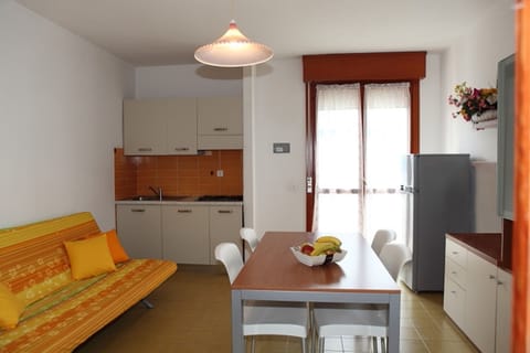 Apartment, 1 Bedroom (A80588) | Private kitchenette | Full-size fridge, microwave, stovetop, cookware/dishes/utensils