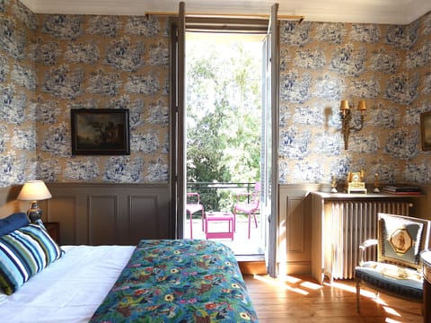 Deluxe Room, Park View (Chambre Brissac) | Premium bedding, pillowtop beds, free WiFi, bed sheets