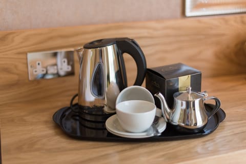 Premium bedding, desk, iron/ironing board, free WiFi