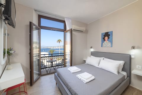 Junior Suite | Individually decorated, desk, blackout drapes, soundproofing