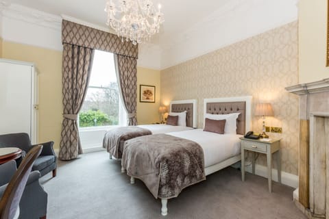 Standard Twin Room | In-room safe, individually decorated, iron/ironing board, free WiFi