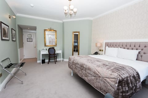 Deluxe Double Room | In-room safe, individually decorated, iron/ironing board, free WiFi