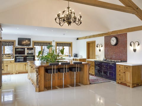 Large well-equipped kitchen with ‘Island’ | Carr End Barn A, Stalmine, near Poulton-le-Flyde