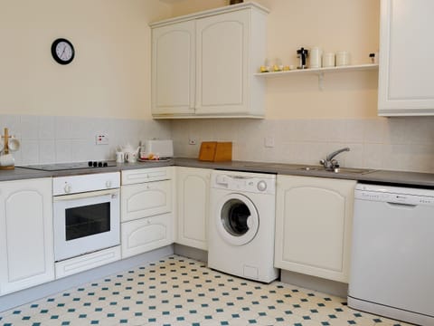 Kitchen area | Cloud Howe - Arbuthnott Estate Cottages, Arbuthnott, near Stonehaven