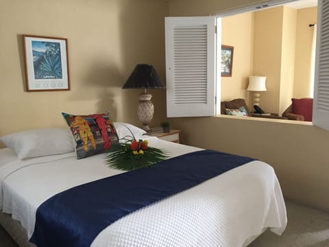 Classic Suite | In-room safe, individually decorated, individually furnished