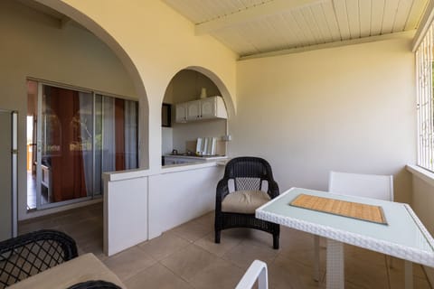 Apartment, 1 Queen Bed, Kitchenette, Sea View | Terrace/patio