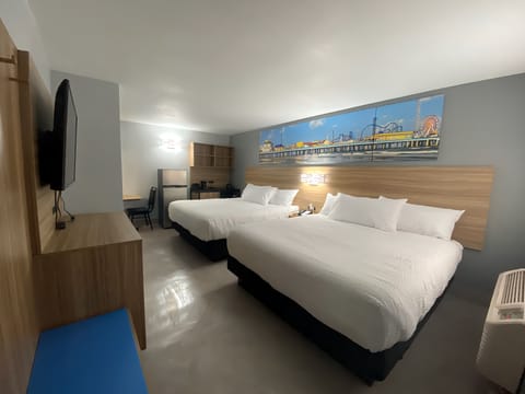 Suite, Multiple Beds, Non Smoking | Premium bedding, down comforters, pillowtop beds, desk