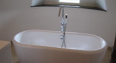 Superior Double Room | Deep soaking bathtub