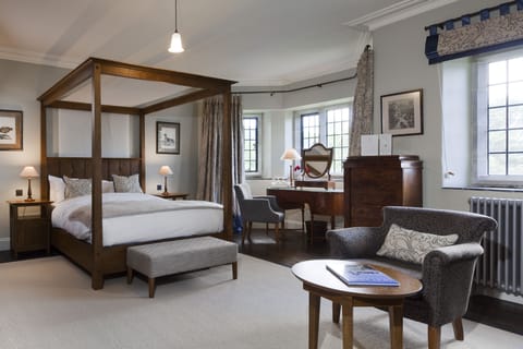 Superior Main House Room | Hypo-allergenic bedding, in-room safe, desk, iron/ironing board