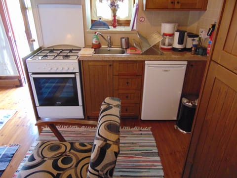 Superior Studio | Private kitchenette | Fridge, stovetop, coffee/tea maker, electric kettle