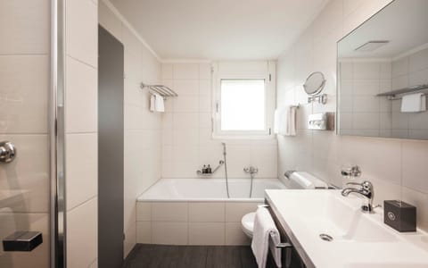 Suite, Balcony (Lake & Mountain View) | Premium bedding, down comforters, minibar, in-room safe