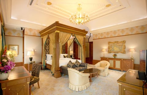 Presidential Suite, 2 Bedrooms, Private Pool | Minibar, in-room safe, individually decorated, individually furnished