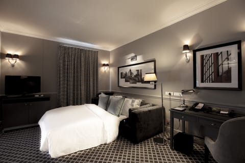 Executive Room | 1 bedroom, hypo-allergenic bedding, down comforters, pillowtop beds