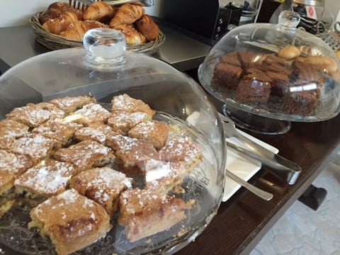 Daily buffet breakfast (EUR 5 per person)