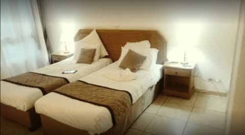 Double Room | In-room safe, free WiFi