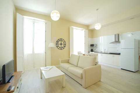 Apartment, 1 Bedroom | Living room | Flat-screen TV, DVD player