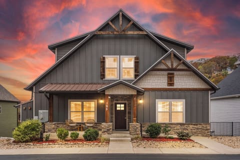 Welcome to Lakin' Memories!