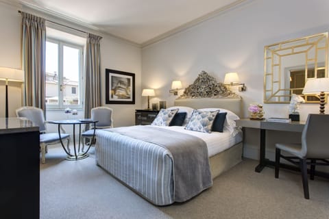 Classic Room | Egyptian cotton sheets, premium bedding, pillowtop beds, minibar