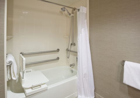 Standard Room, 2 Queen Beds, Accessible (Mobility, Accessible Tub) | Premium bedding, pillowtop beds, in-room safe, desk