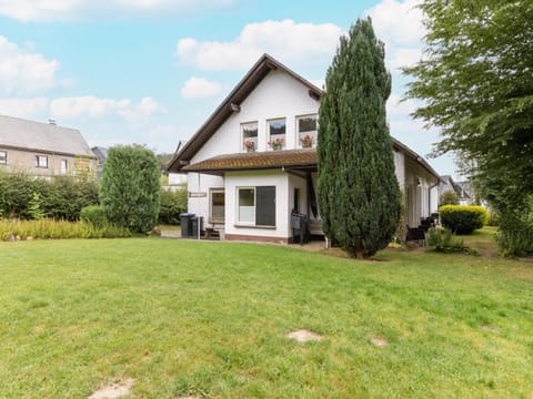 House | Private kitchen | Highchair