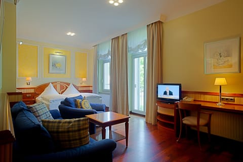 Double Room, Oceanfront | Premium bedding, minibar, in-room safe, desk