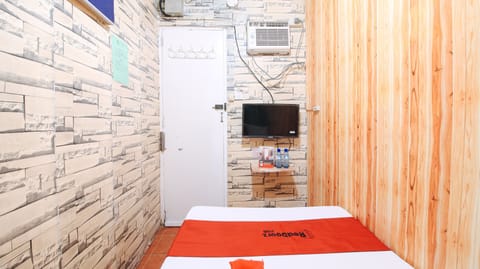 Standard Room | Free WiFi, bed sheets