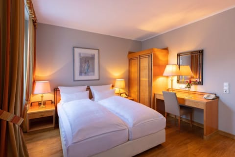 Standard Double Room | In-room safe, desk, free WiFi, bed sheets