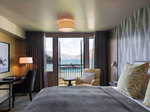 Room, 1 King Bed, Balcony, Lake View (St Moritz) | Premium bedding, down comforters, in-room safe, laptop workspace