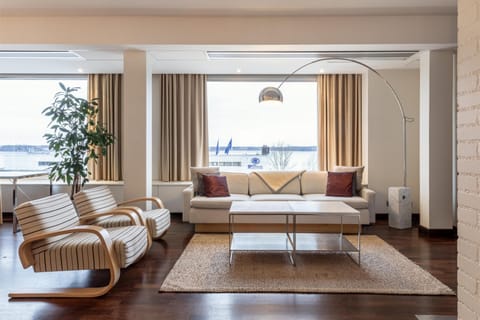 Presidential Suite, 1 Double Bed, Kitchenette, Sea View | Living area | TV