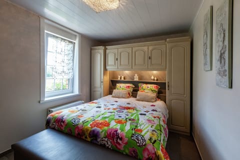 House | 1 bedroom, bed sheets