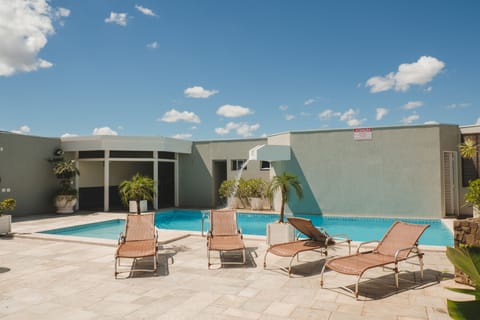 Outdoor pool, sun loungers