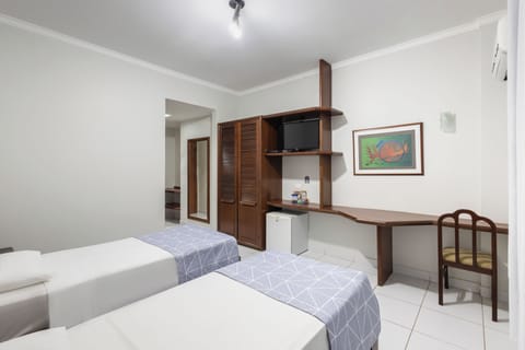 Deluxe Single Room | Minibar, in-room safe, desk, WiFi