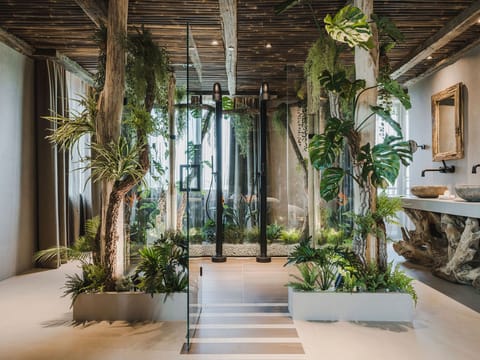 Bali Suite | Bathroom | Separate tub and shower, deep soaking tub, rainfall showerhead