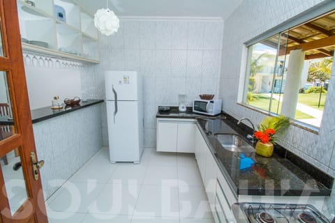 Duplex (Lua Nova) | Private kitchen | Fridge, microwave, oven, highchair