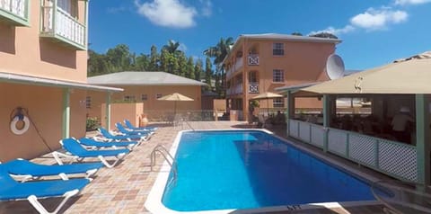 Outdoor pool, pool umbrellas