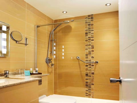 Rainfall showerhead, eco-friendly toiletries, hair dryer, towels