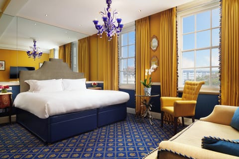 Suite, 1 King Bed | Premium bedding, in-room safe, individually decorated