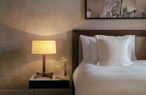 Junior Suite | Premium bedding, minibar, in-room safe, individually furnished