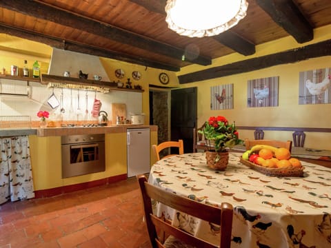 House | Private kitchen | Fridge, electric kettle, toaster, highchair