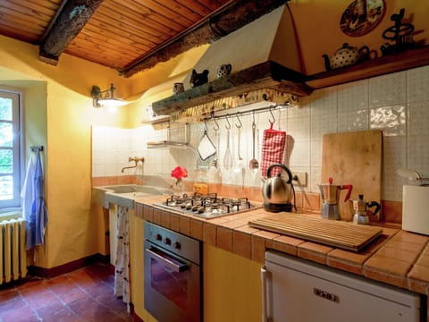 House | Private kitchen | Fridge, electric kettle, toaster, highchair