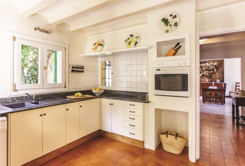 Villa (Robert Graves) | Private kitchenette