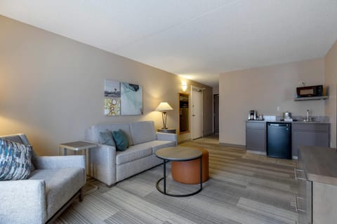 Egyptian cotton sheets, premium bedding, down comforters, pillowtop beds