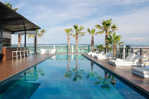 Indoor pool, outdoor pool