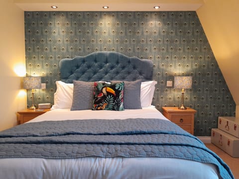 Suite (Room 1) | Premium bedding, individually decorated, individually furnished